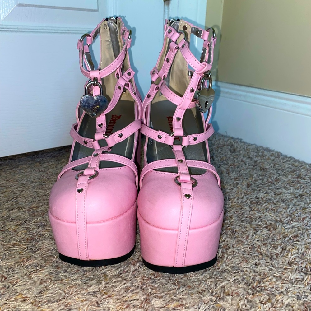 Platform alternative wedge heels